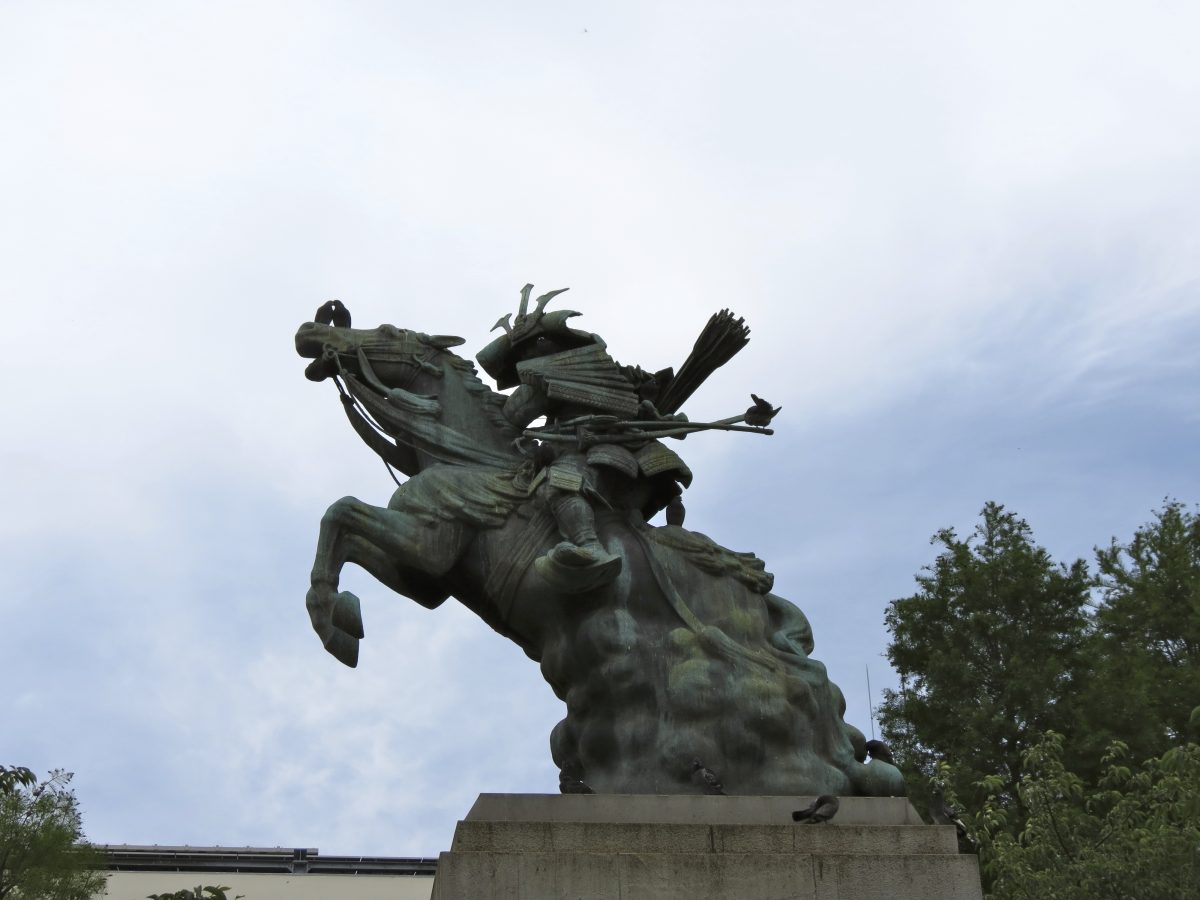 Equestrian Statue Of Kusunoki Masasige In Kobe Japan equestrian-statue-of-kusunoki-masasige-in-kobe-japan