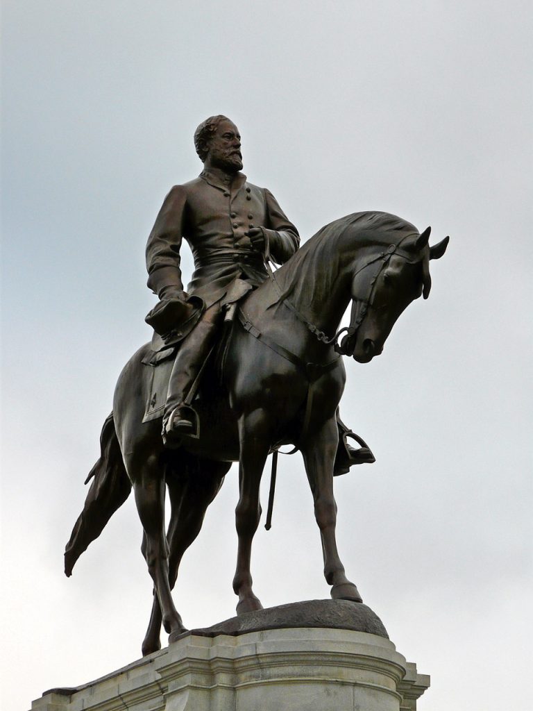 Equestrian statue of Robert Edward Lee in VA Richmond US