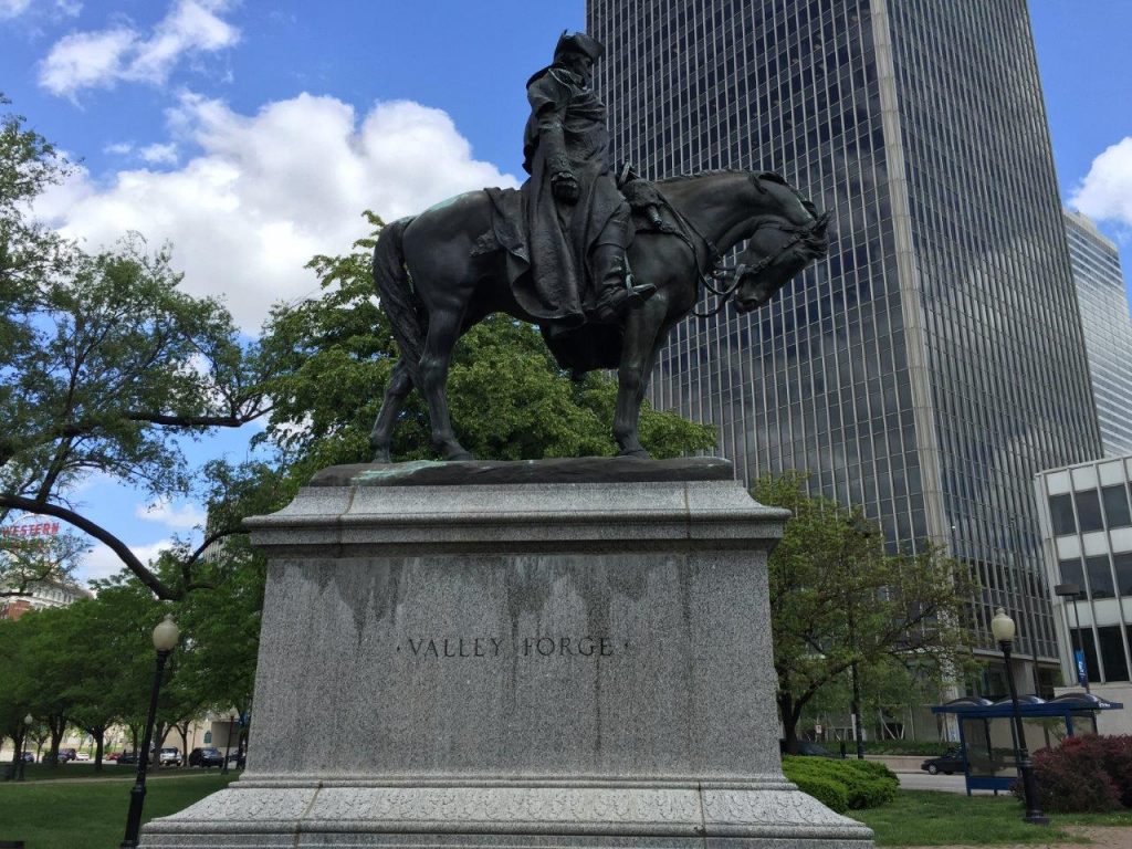 Equestrian statue of Washington in MO Kansas City US