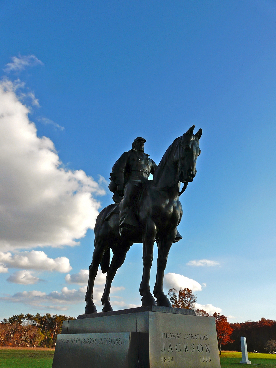 Equestrian statue of Thomas Jonathan Jackson in VA Manassas US