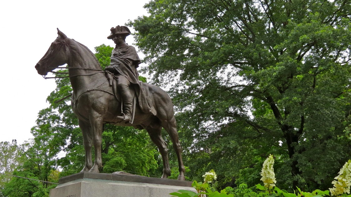 Equestrian statue of Washington in NJ Morristown US