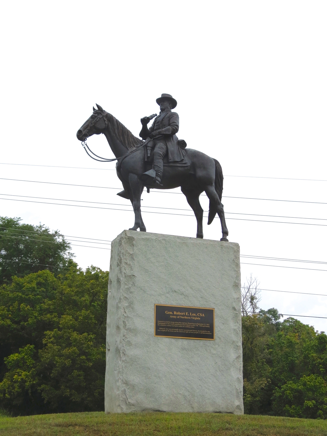 Equestrian statue of Robert Edward Lee in MD Sharpsburg US