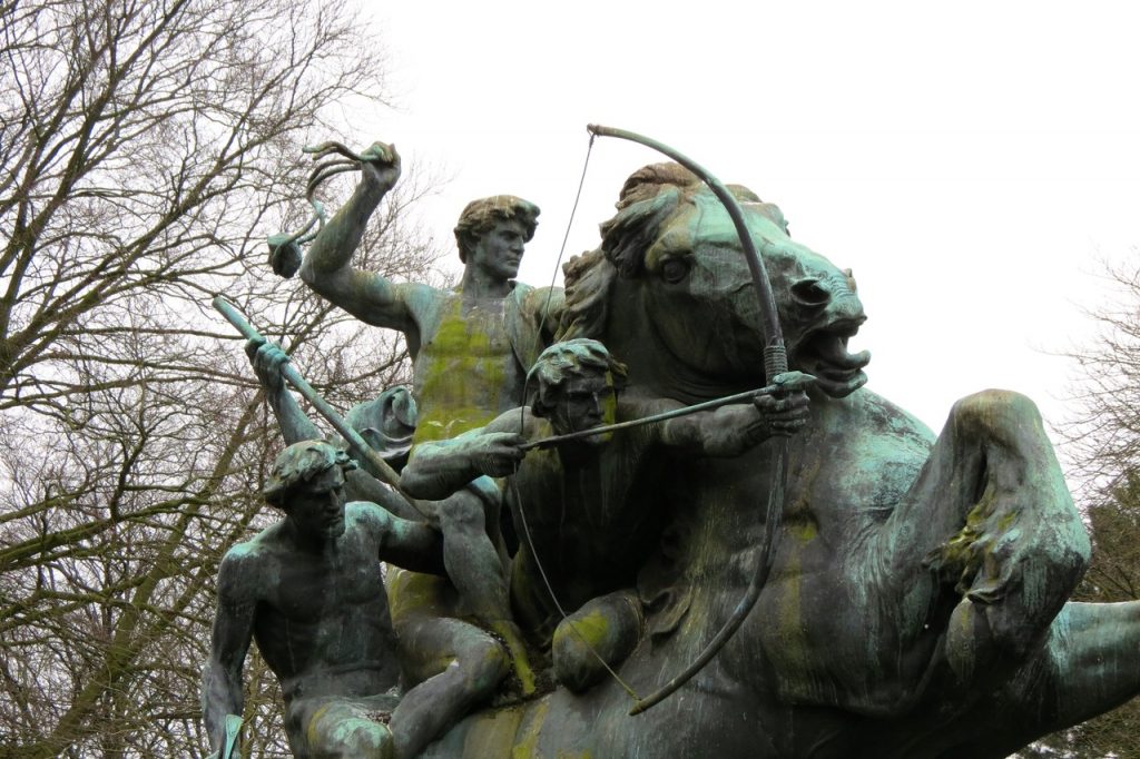 Four sons of Aymon - Equestrian statues